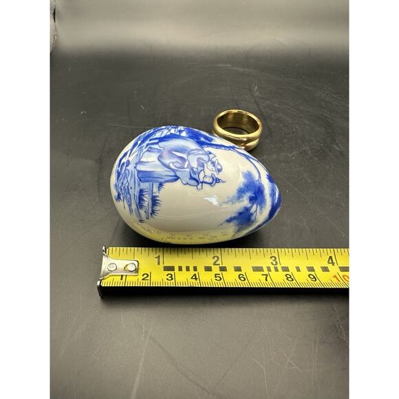 The Franklin Mint Egg Blue White Porcelain Collectible Delft Style 3" 1990 - Picture 8 of 8